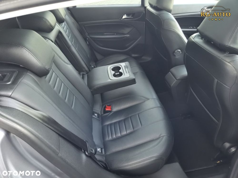 Peugeot 308 - 33