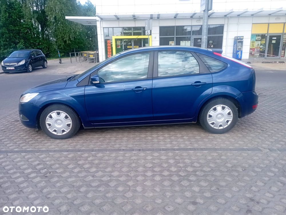 Ford Focus 1.6 Trend - 11