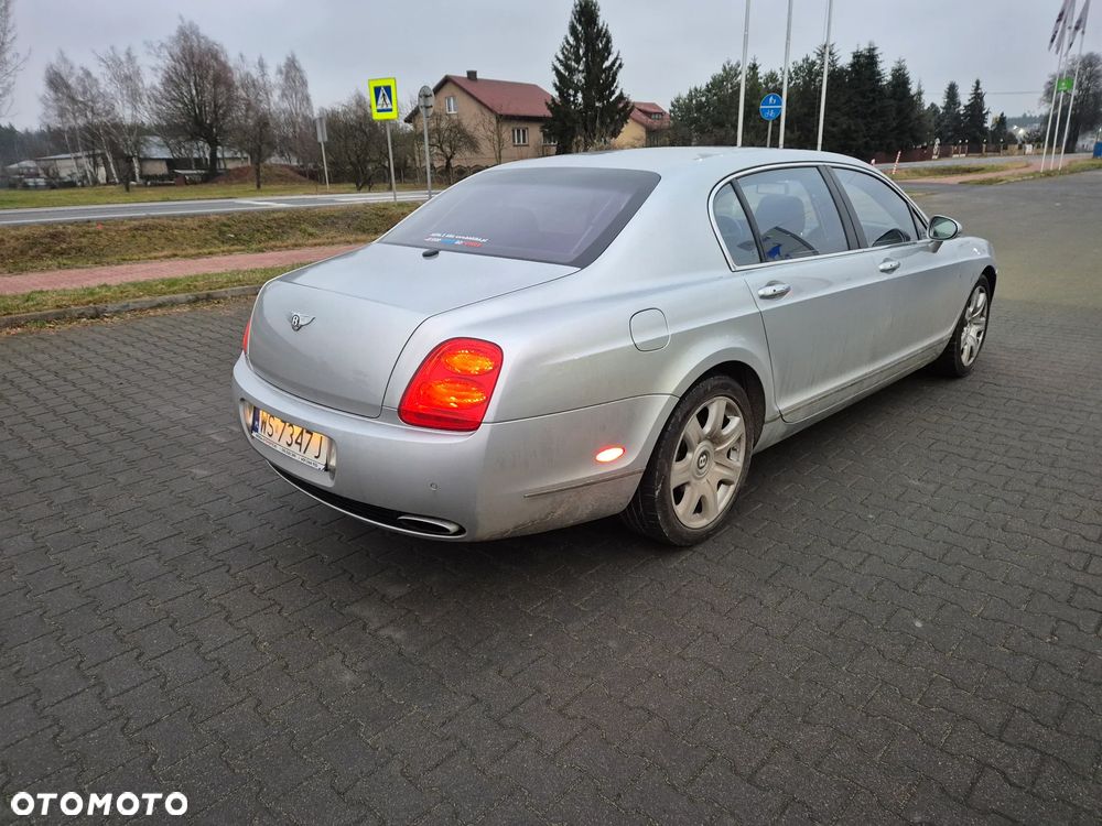 Bentley Flying Spur - 12