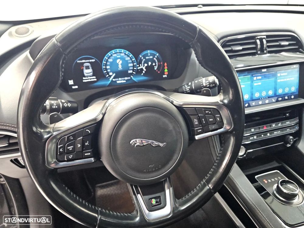 Jaguar F-Pace 2.0 i4D R-Sport AWD Aut. - 14