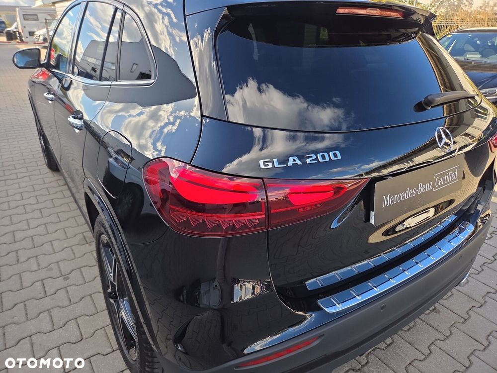 Mercedes-Benz GLA 200 AMG Line - 25
