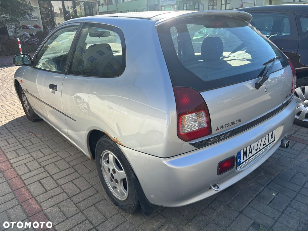 Mitsubishi Colt - 4