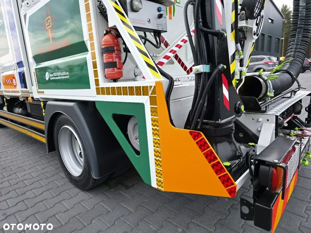 Mitsubishi CANTER odkurzacz koparka ssąca substancje sypkie CITY SAUGER - 16