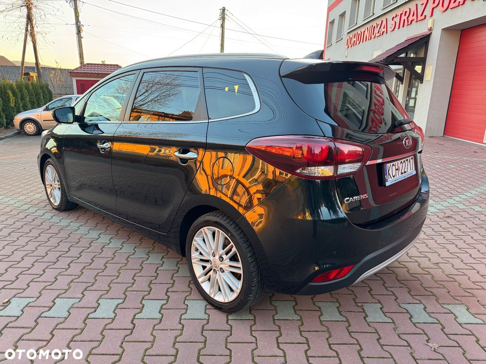 Kia Carens 1.7 CRDi 141 ISG Spirit - 10