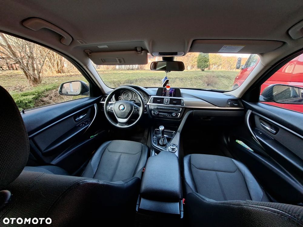 BMW Seria 3 320d - 14