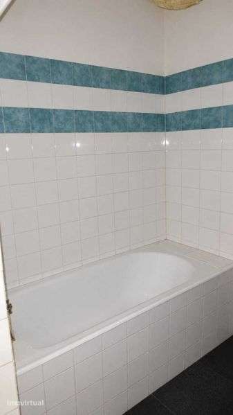 Vende-se T2 - VENDA - Grande imagem: 4/12