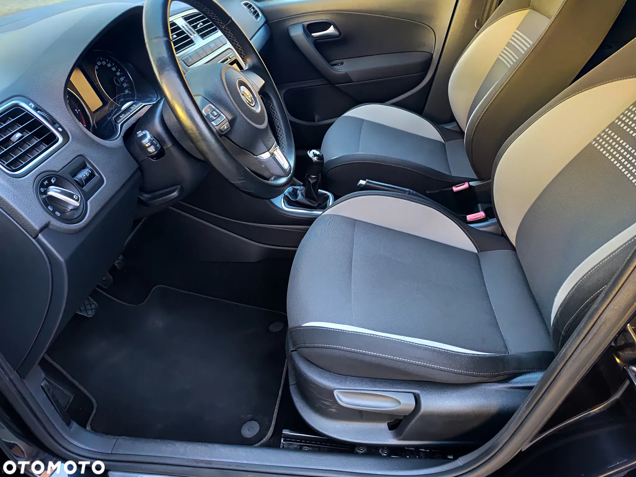 Volkswagen Polo 1.2 TSI Life - 11