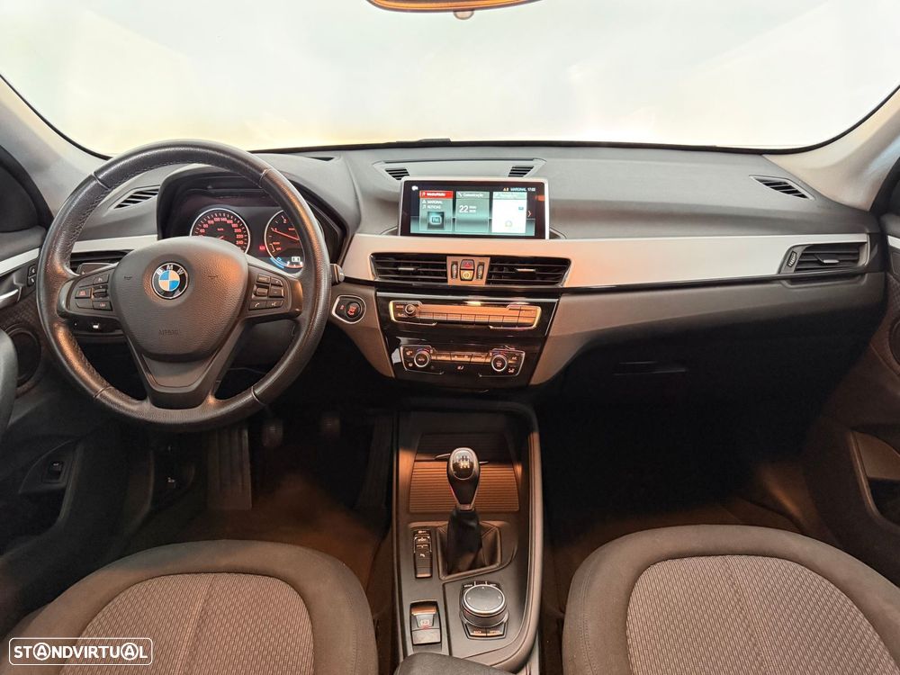BMW X1 16 d sDrive Line Sport - 17