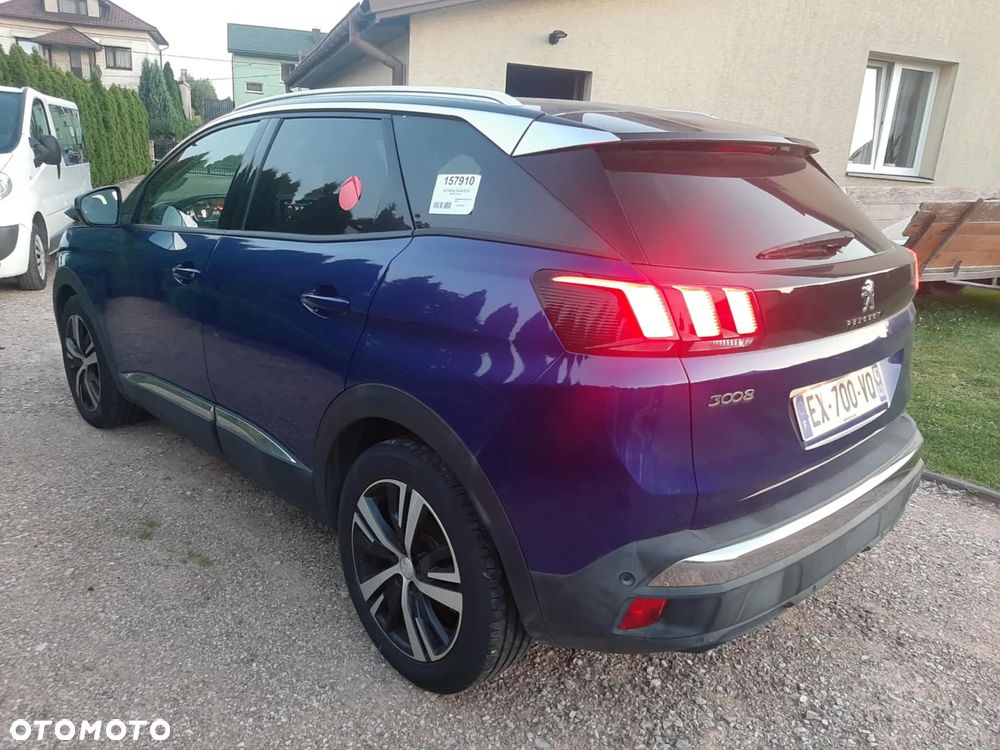 Peugeot 3008 1.2 PureTech Allure S&S - 5