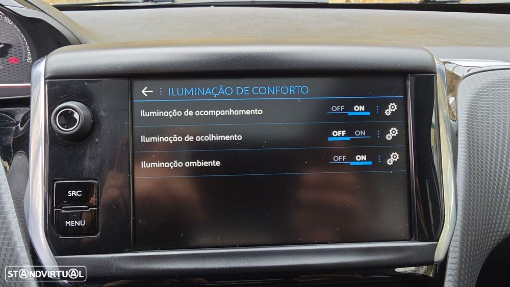 Peugeot 2008 1.2 PureTech GT Line EAT6 - 29