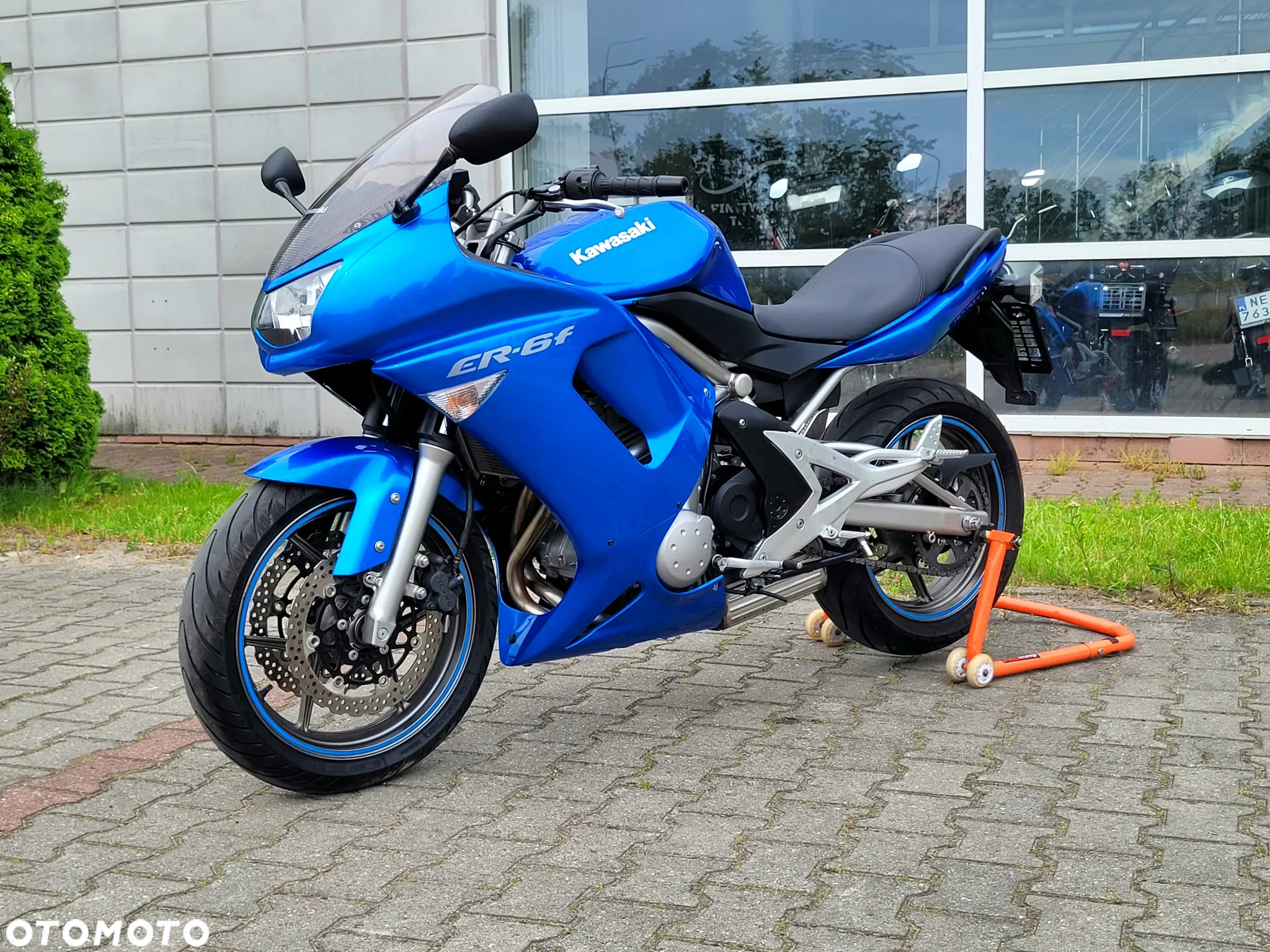 Kawasaki ER - 17