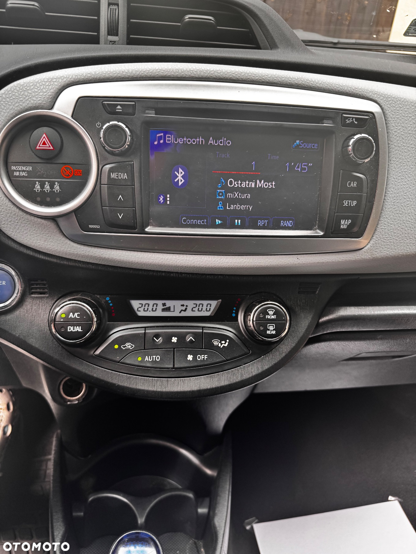 Toyota Yaris Hybrid 1.5 VVT-i - 10