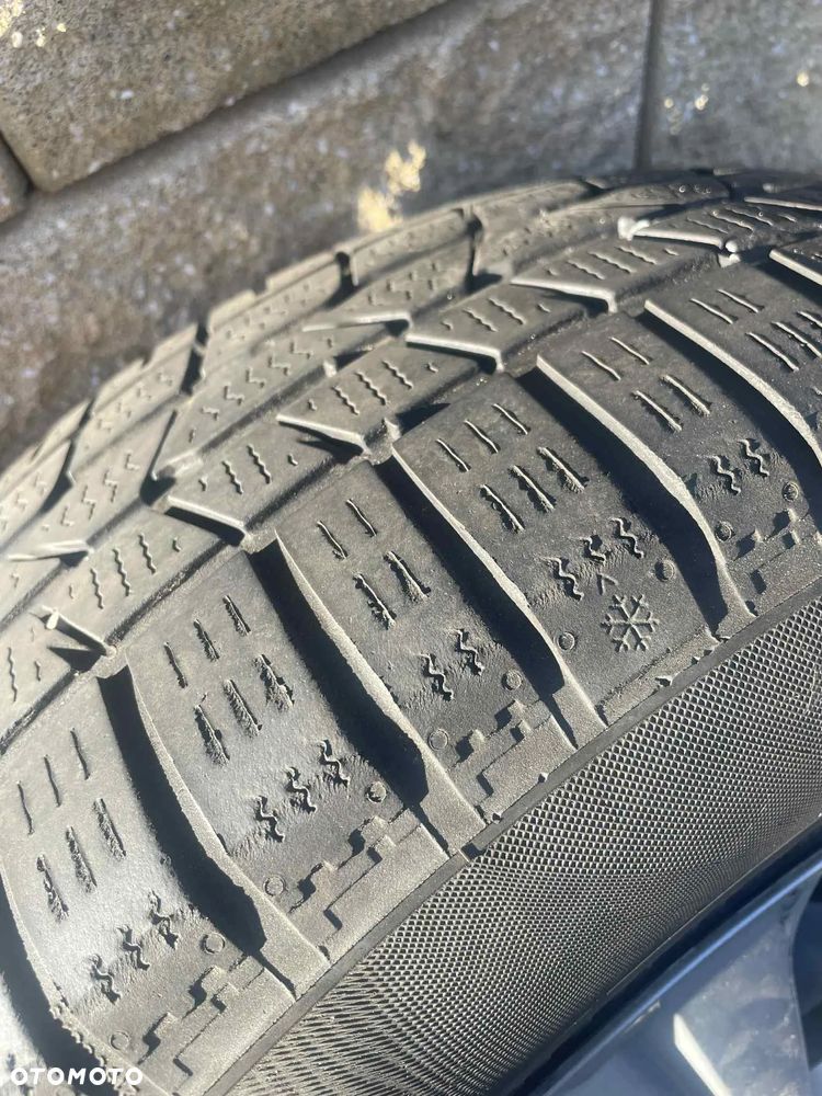 Koła zimowe z kołpakami FORD MONDEO 215/60 R16 5x108 - 8