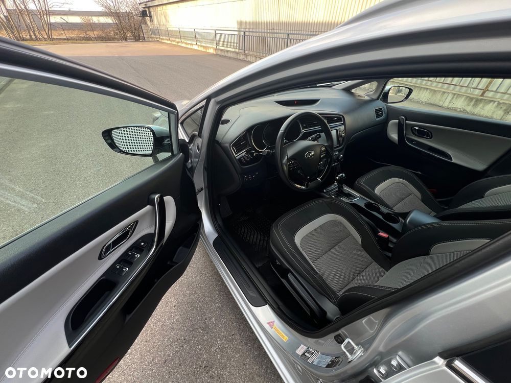 Kia Ceed 1.6 GDI DCT Platinum Edition - 14