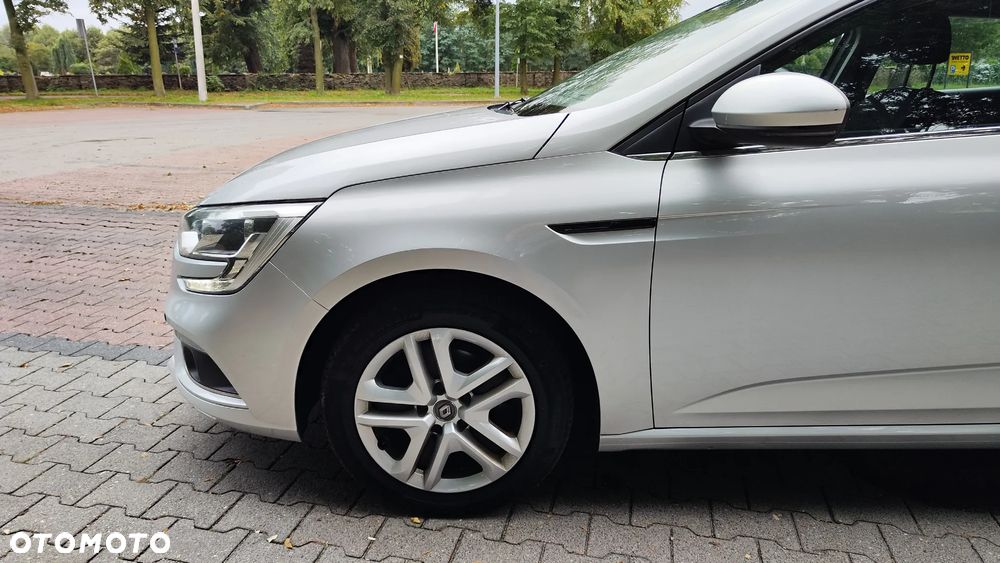 Renault Megane ENERGY TCe 100 EXPERIENCE - 4