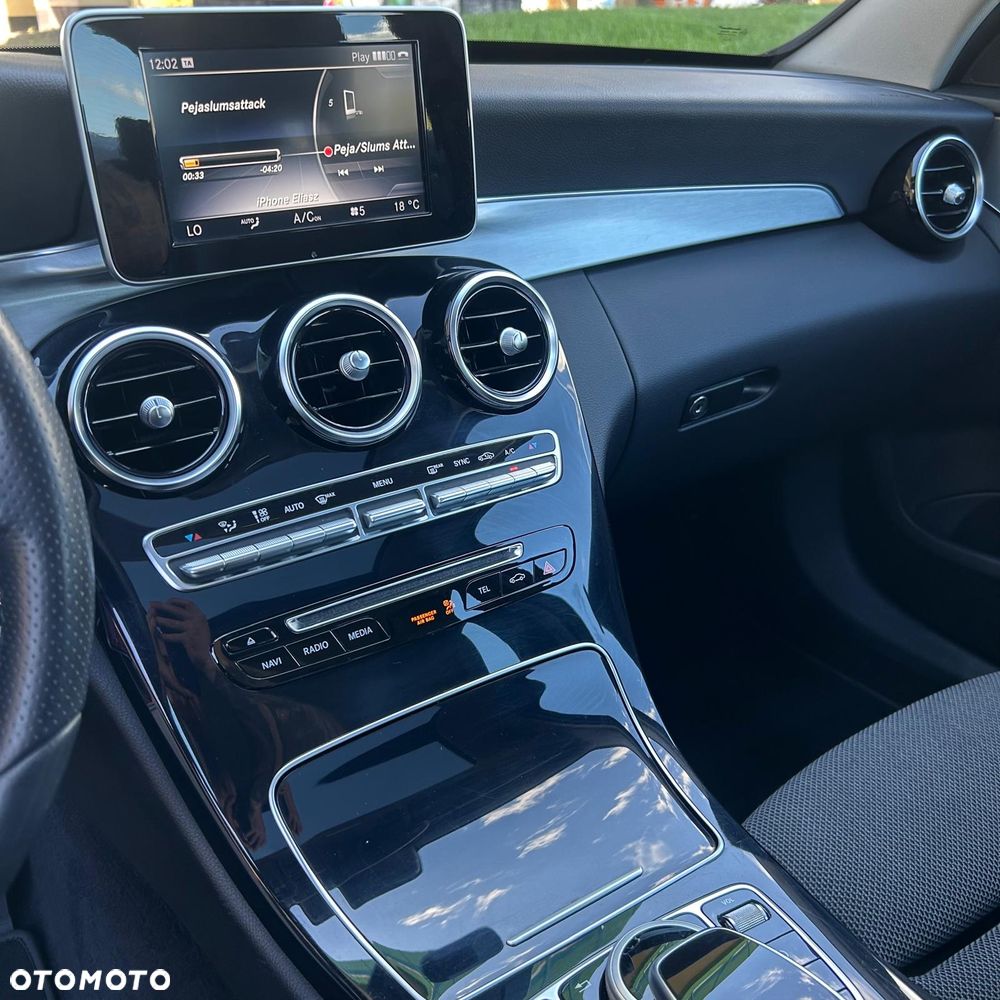 Mercedes-Benz Klasa C 180 Kompressor Automatik BlueEFFICIENCY Elegance - 3