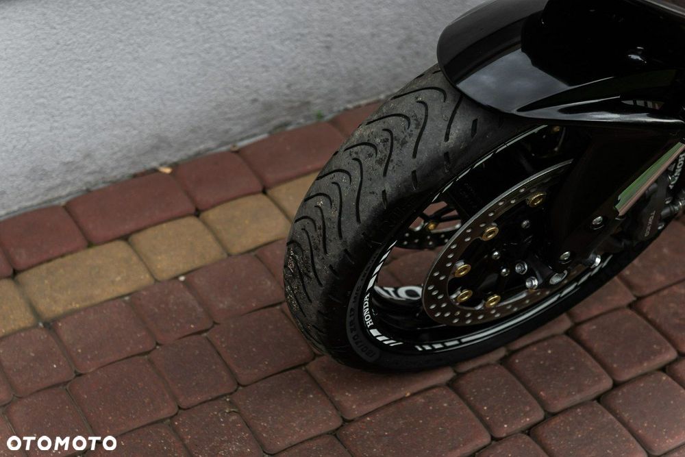 Honda CBR - 8