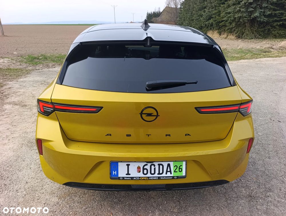 Opel Astra 1.2 Turbo Business Elegance - 8