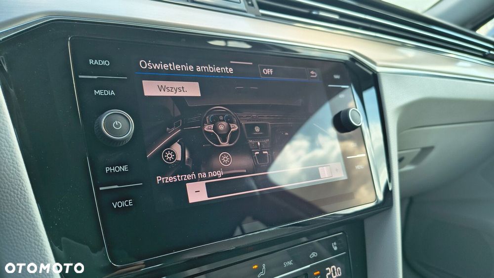 Volkswagen Passat - 30