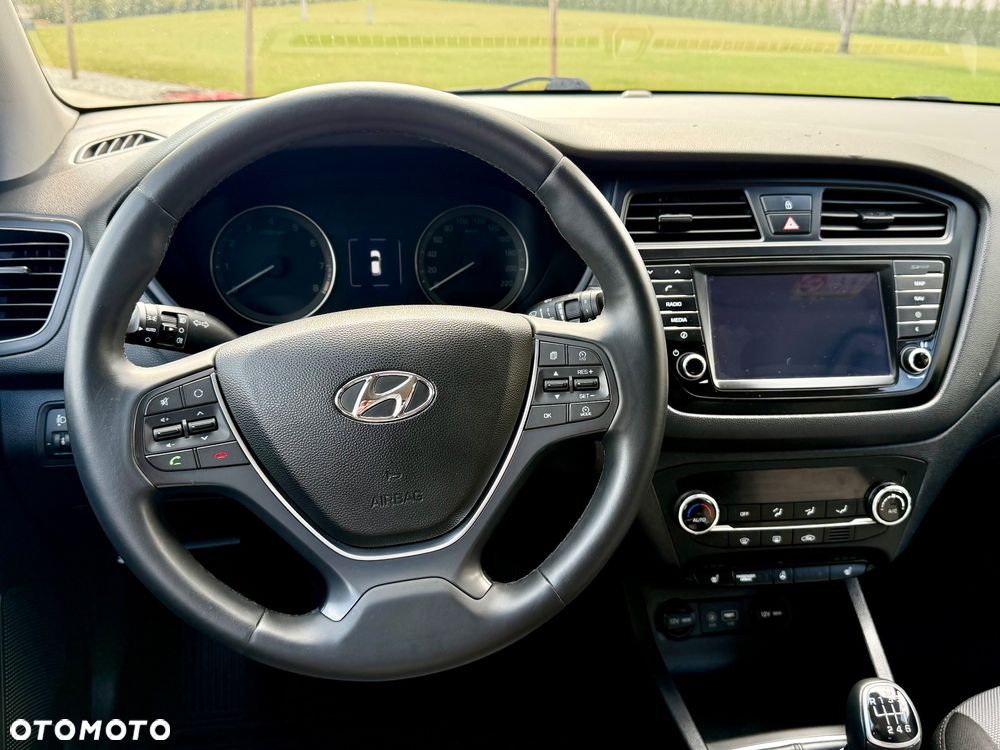 Hyundai i20 1.4 Intro Edition - 22