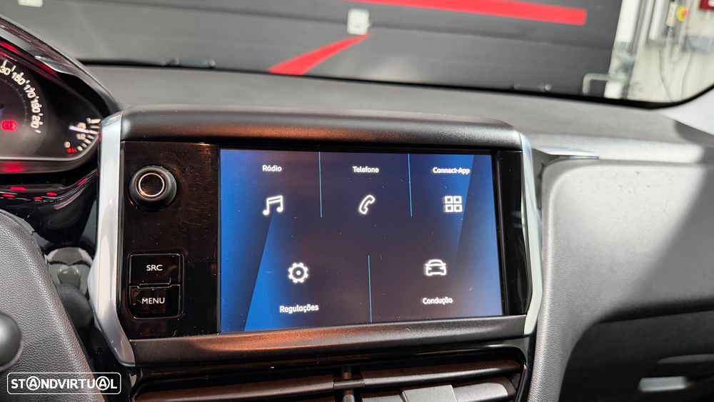 Peugeot 208 1.2 PureTech Signature - 22