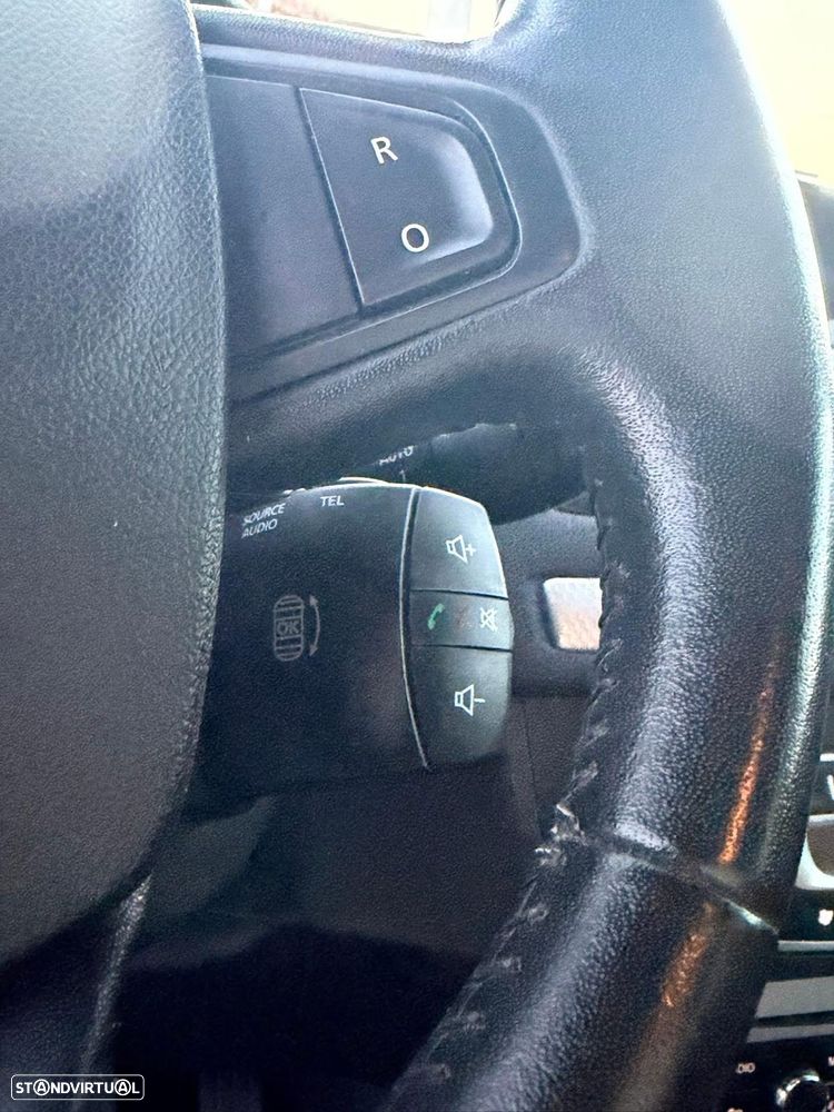 Renault Mégane Sport Tourer - 15