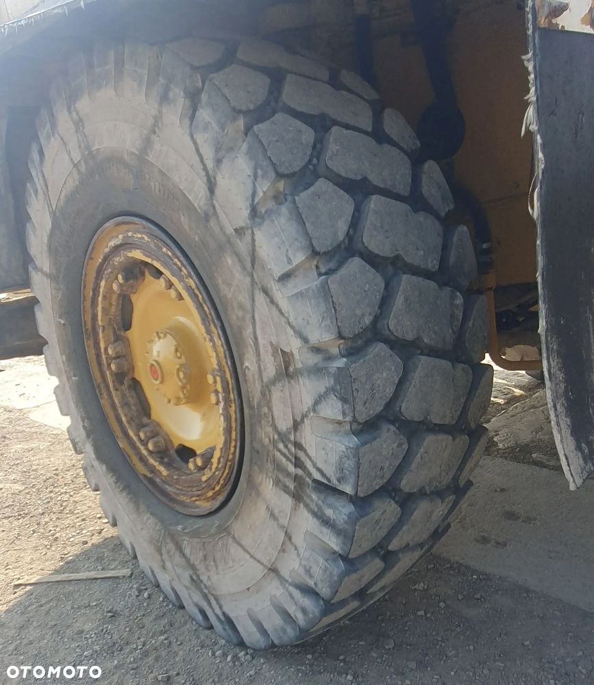 Caterpillar 772 - 15