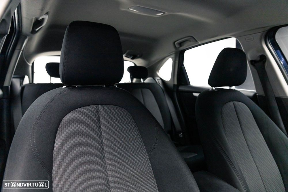 BMW 218 Active Tourer i Advantage Auto - 22