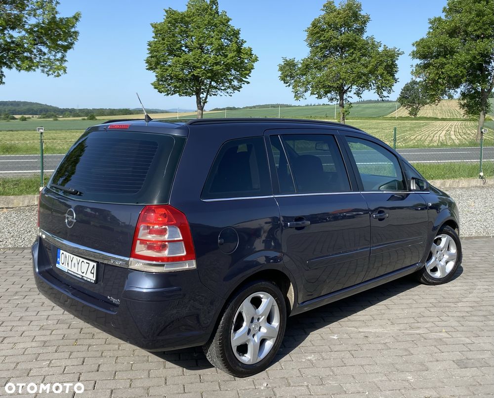 Opel Zafira - 4