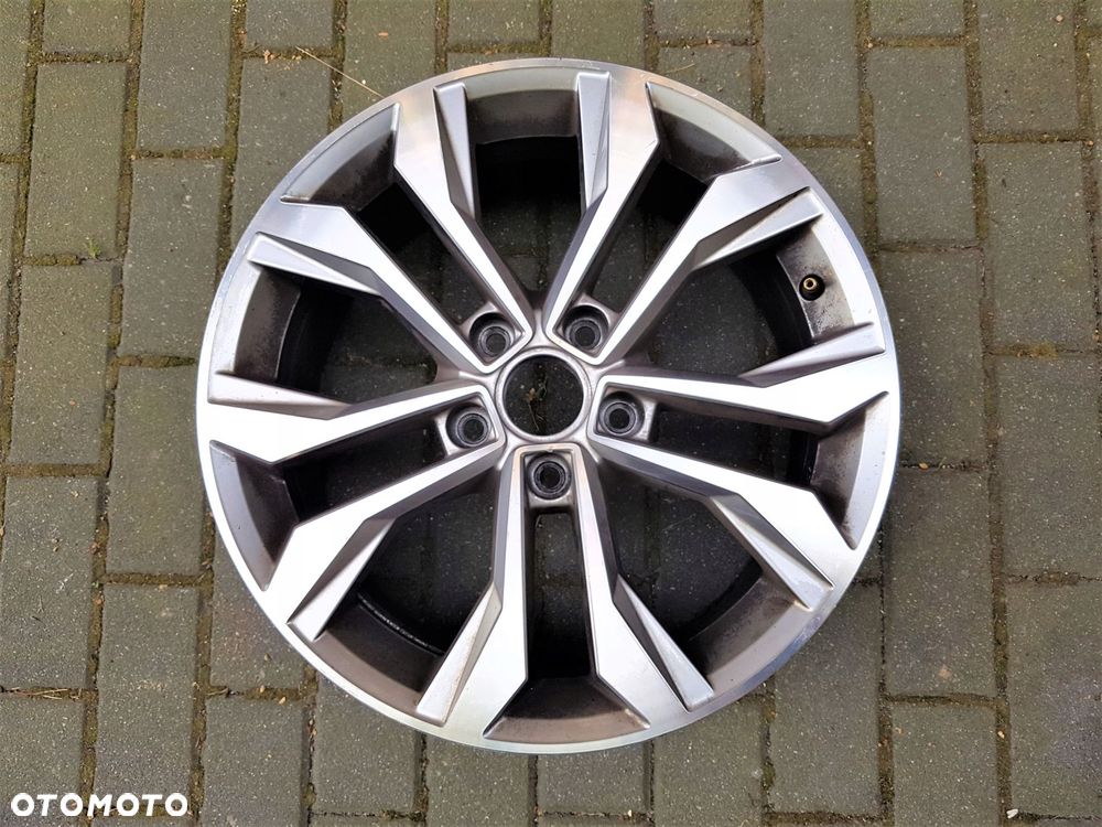 vw passat b8 felga aluminiowa 17 cali 3g0601025g - 1