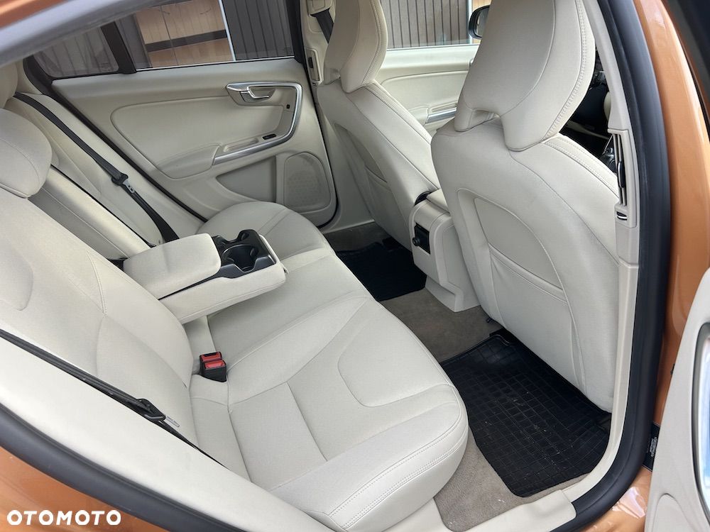 Volvo S60 - 15