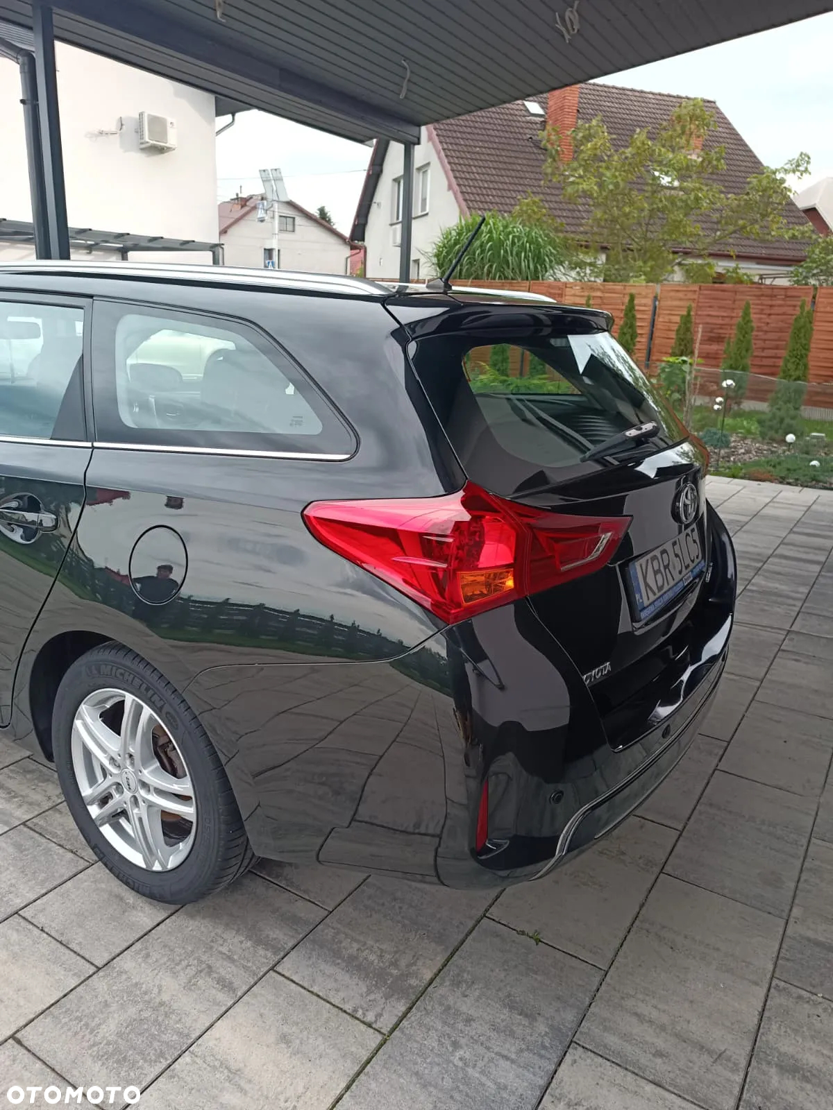 Toyota Auris - 4