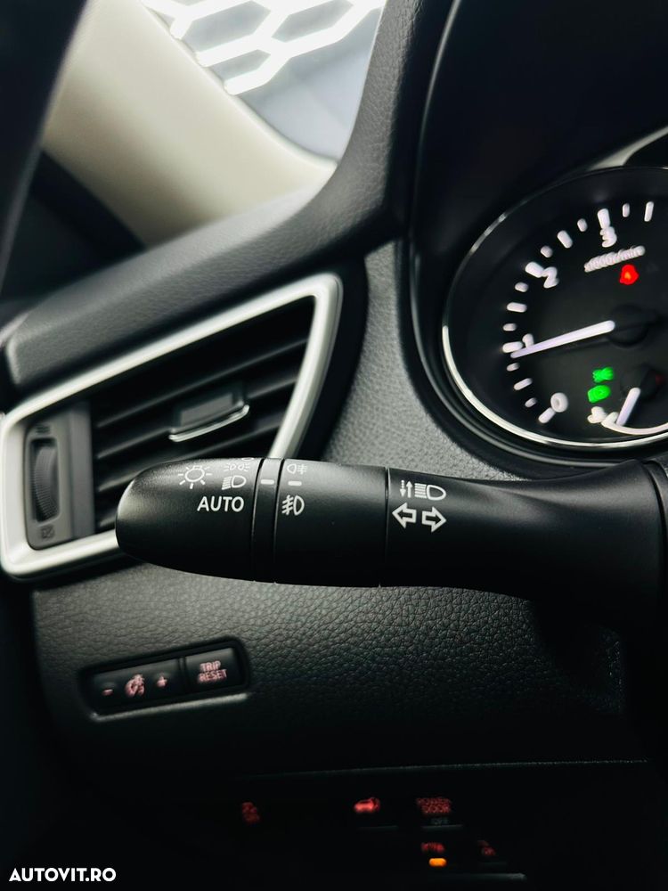 Nissan X-Trail 1.6 dCi Tekna - 33