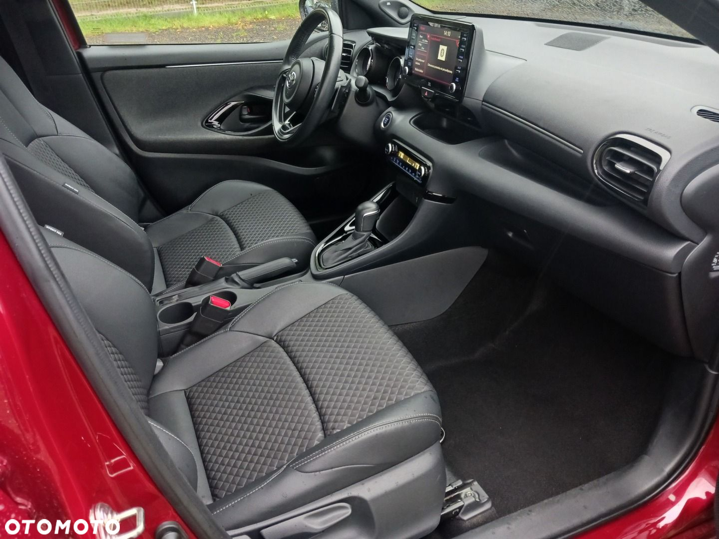 Toyota Yaris 1.5 Selection Elegant CVT - 12