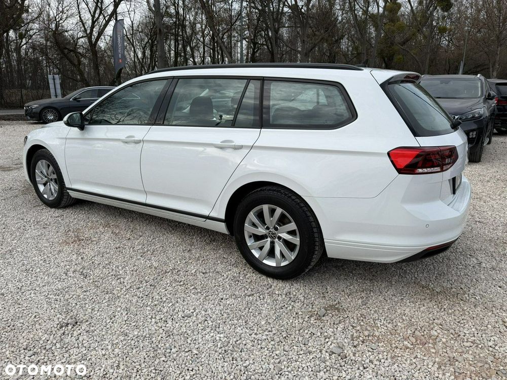 Volkswagen Passat - 13