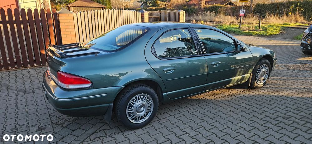 Chrysler Stratus - 6