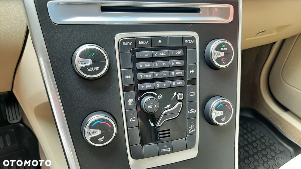Volvo XC 60 - 18