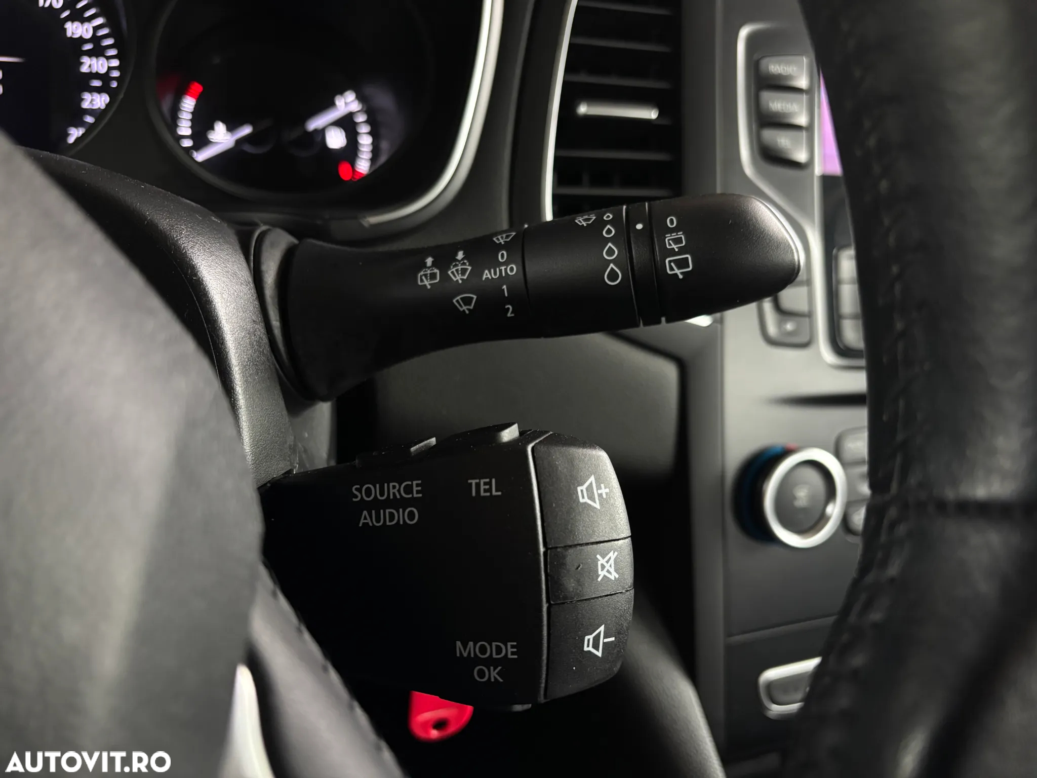 Renault Megane ENERGY dCi Zen - 29