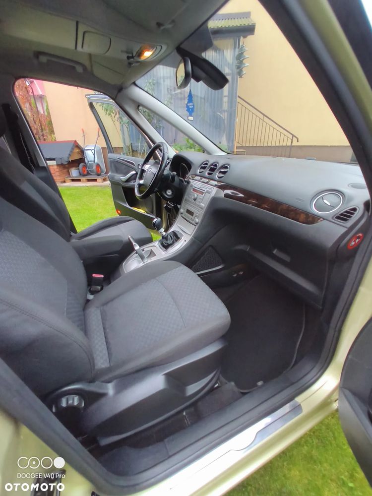 Ford Galaxy - 3
