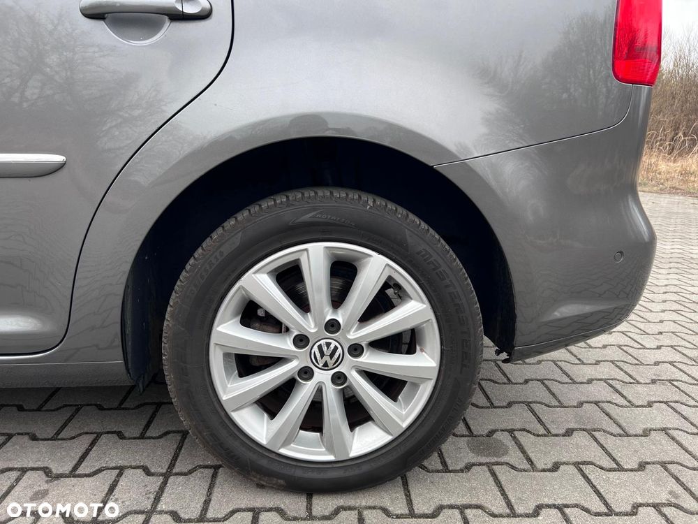 Volkswagen Touran 1.2 TSI STYLE - 12