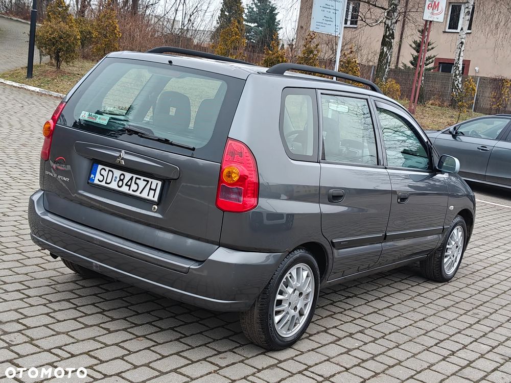 Mitsubishi Space Star 1.6 Intense - 13