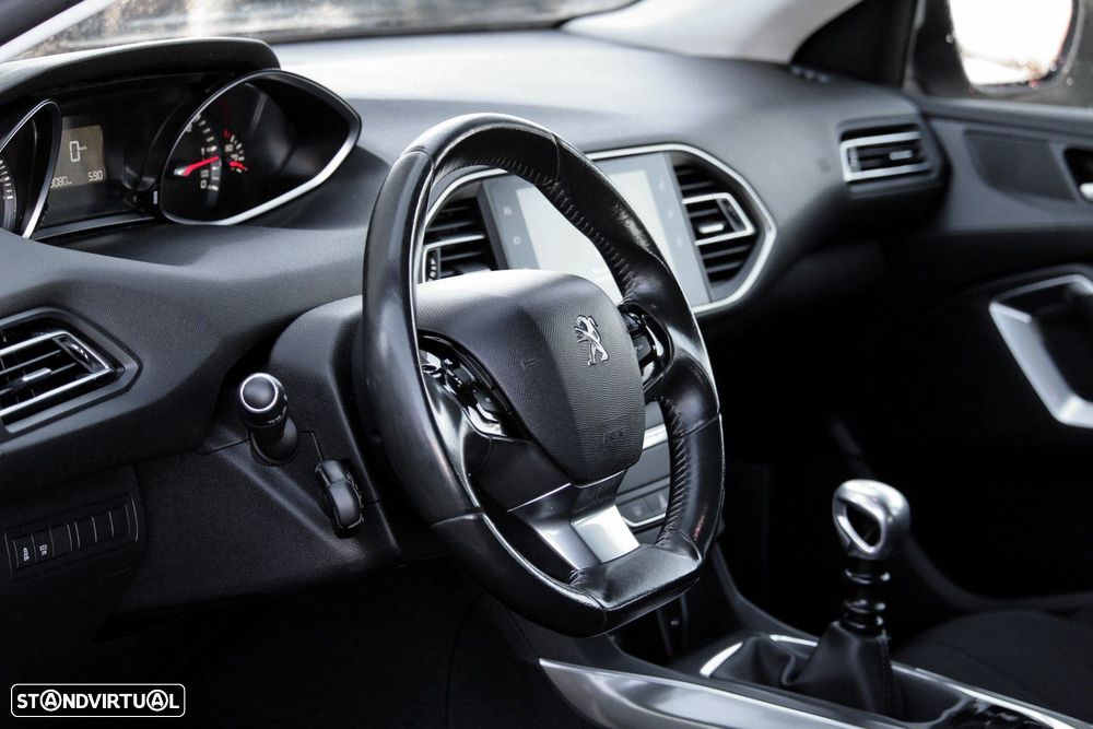 Peugeot 308 1.6 e-HDi Allure - 10