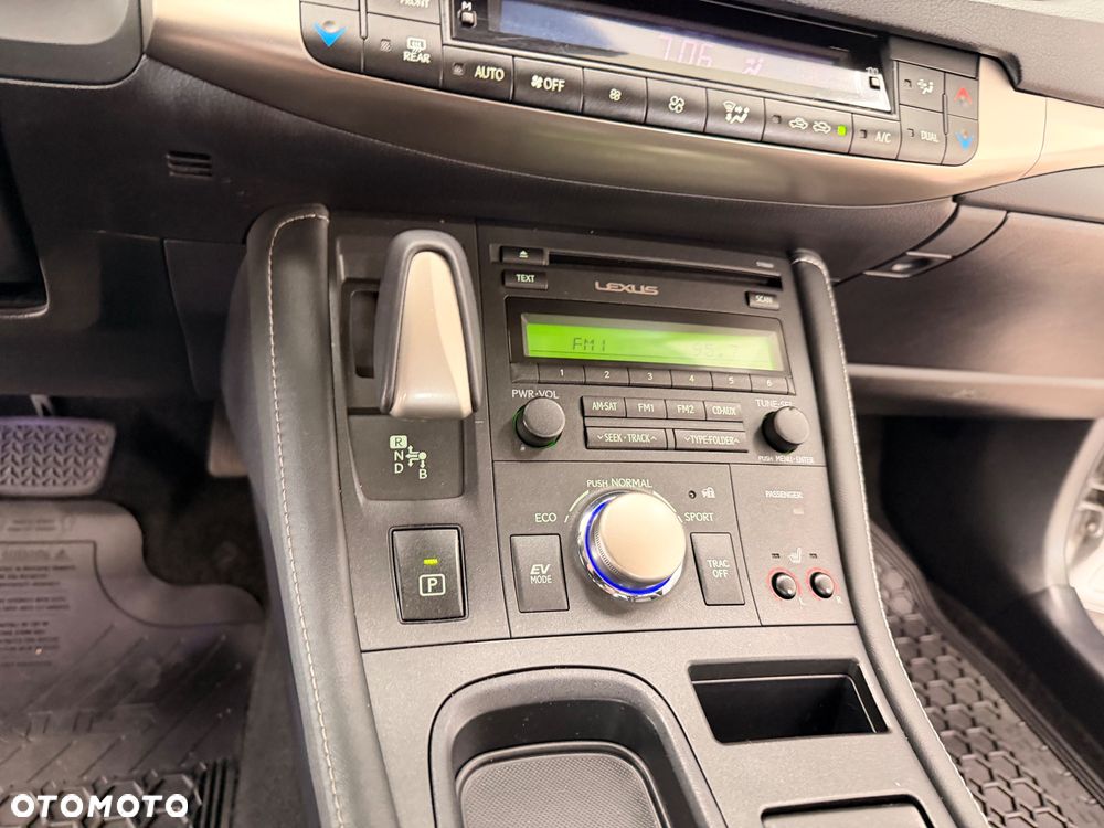 Lexus CT - 28