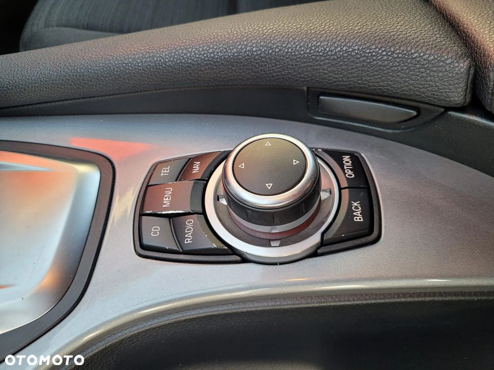 BMW Seria 5 520d - 31