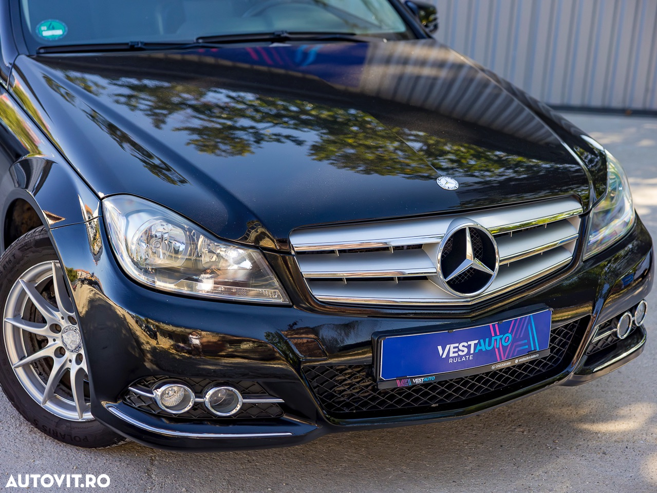 Mercedes-Benz C 180 T BlueEFFICIENCY 7G-TRONIC - 33