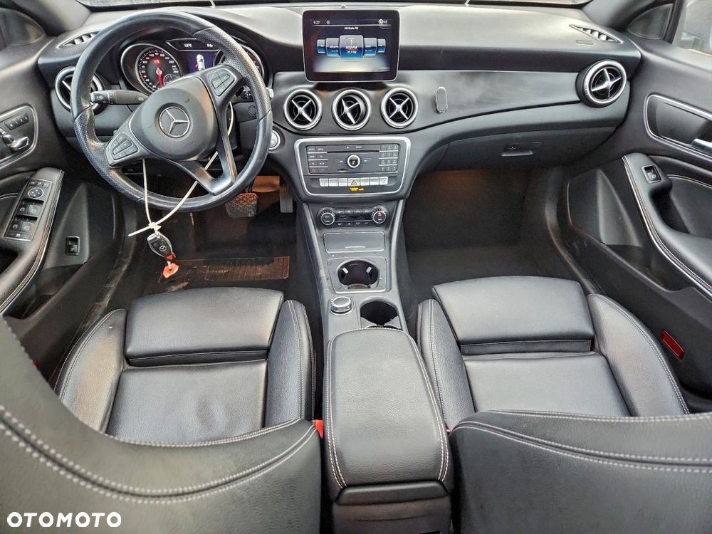 Mercedes-Benz CLA - 8