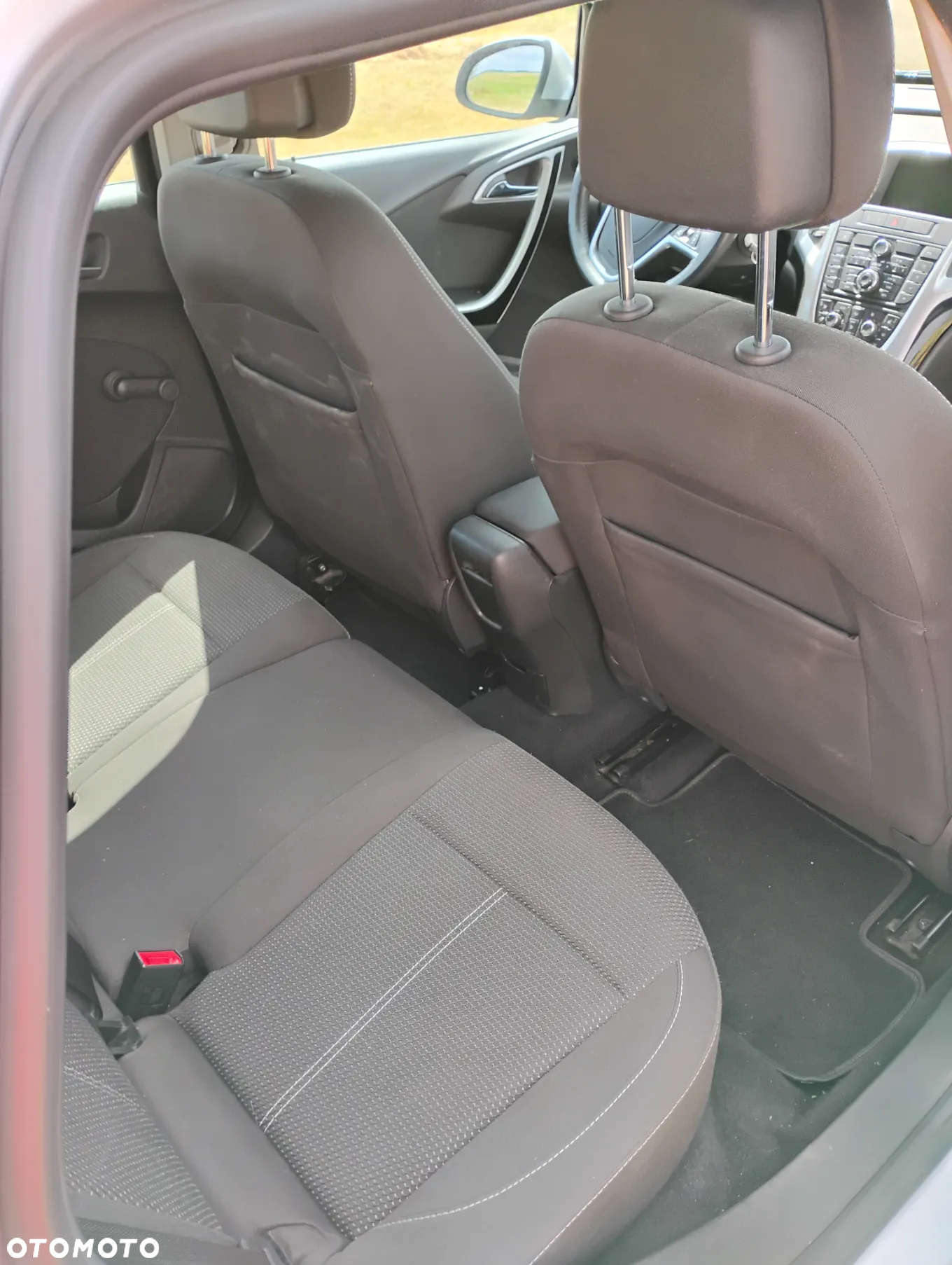 Opel Astra IV 2.0 CDTI Cosmo - 9