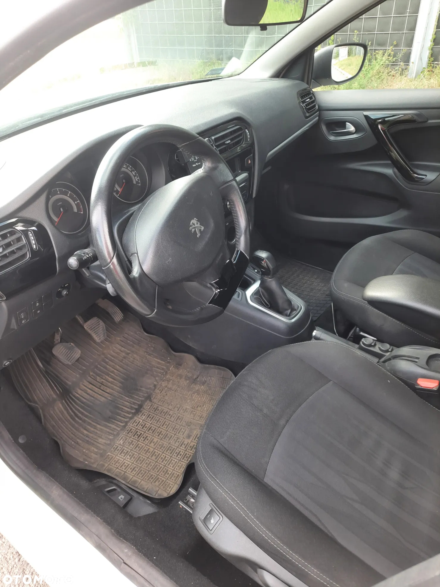 Peugeot 301 1.6 VTi Allure EU6 - 14