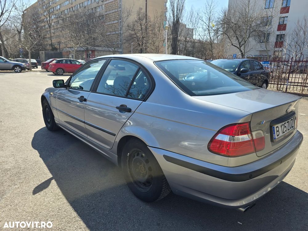 BMW 3 Series 2003 photo 3