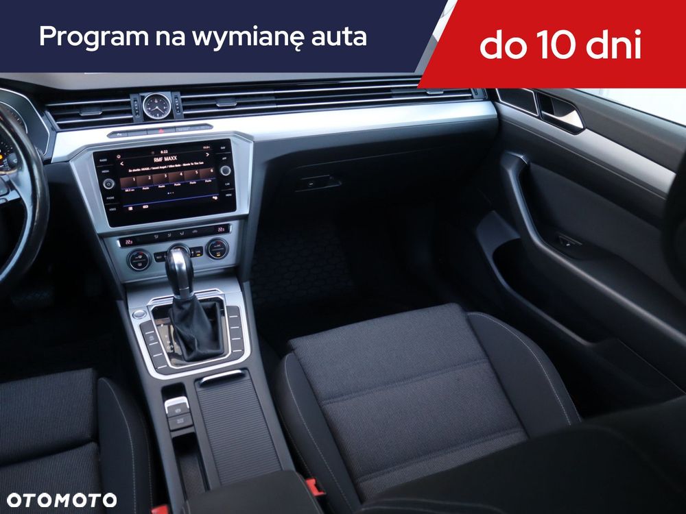 Volkswagen Passat Variant - 10